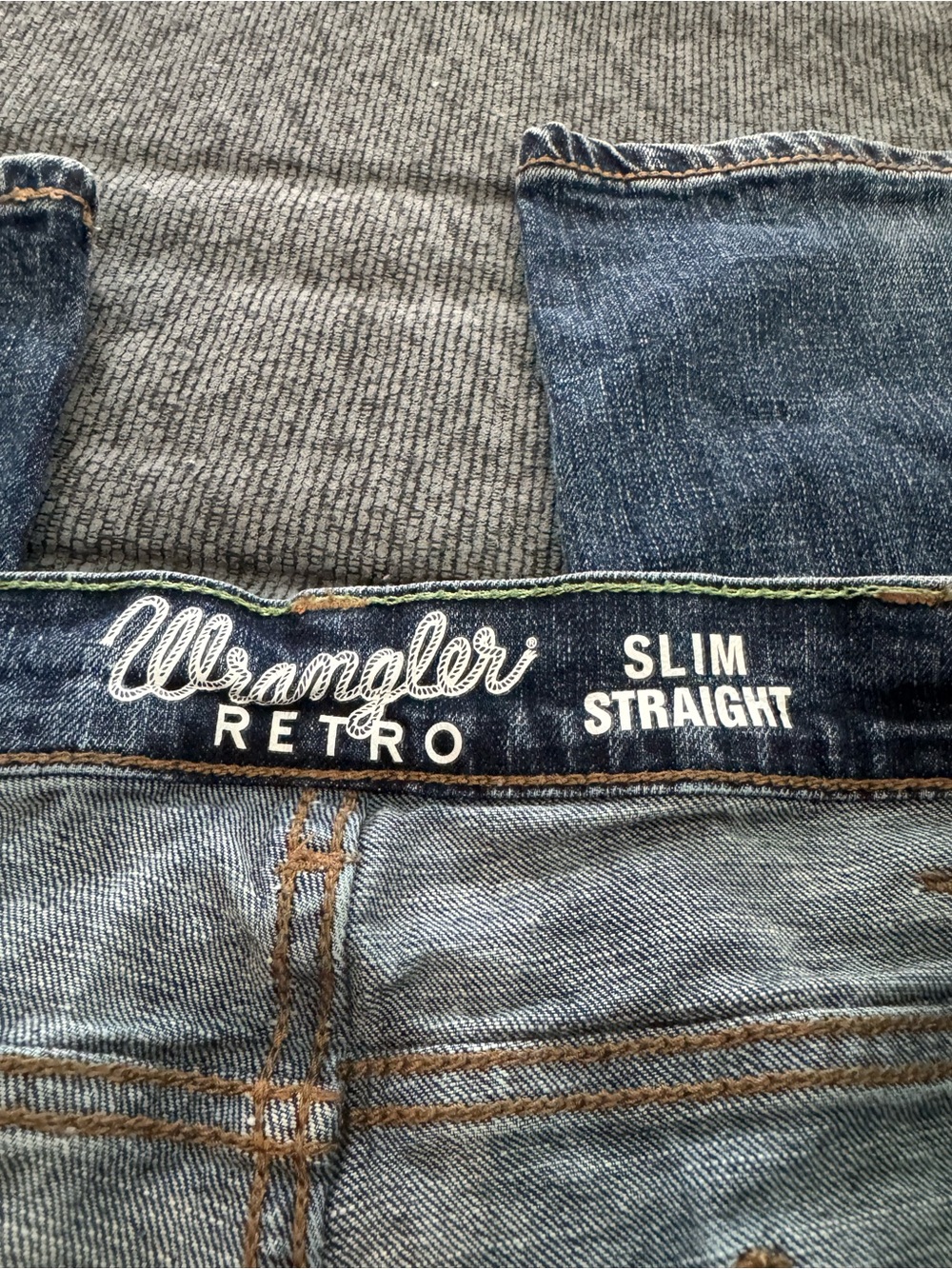 Men’s Wrangler Retro Slim Straight-Leg Jeans, 36x34 - Picture 8 of 9